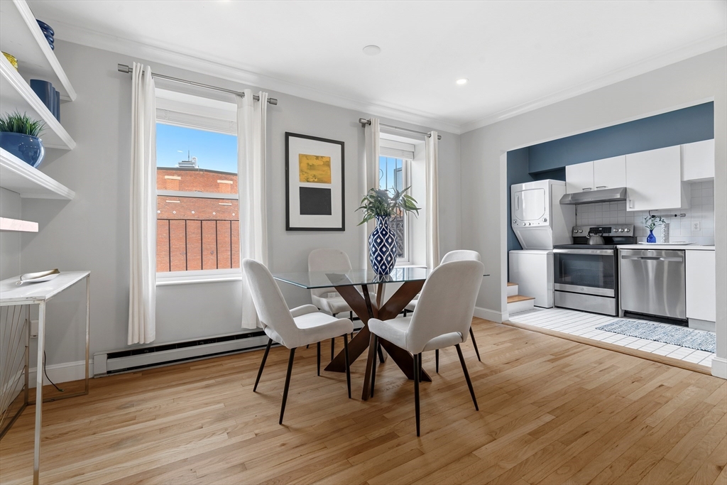 439 Shawmut Ave 4