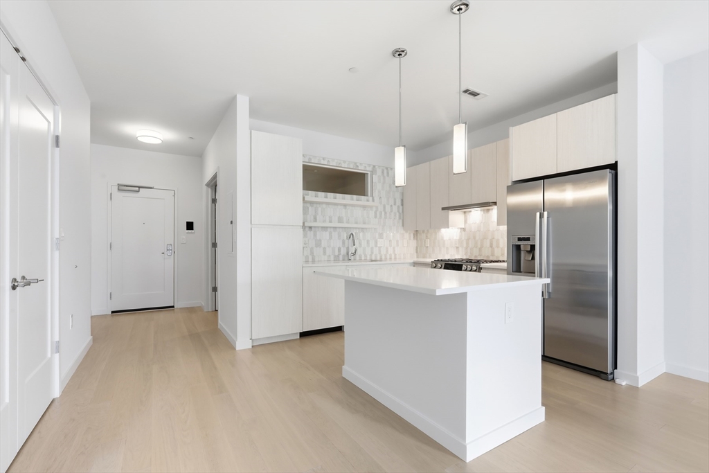 45 W 3rd St 413