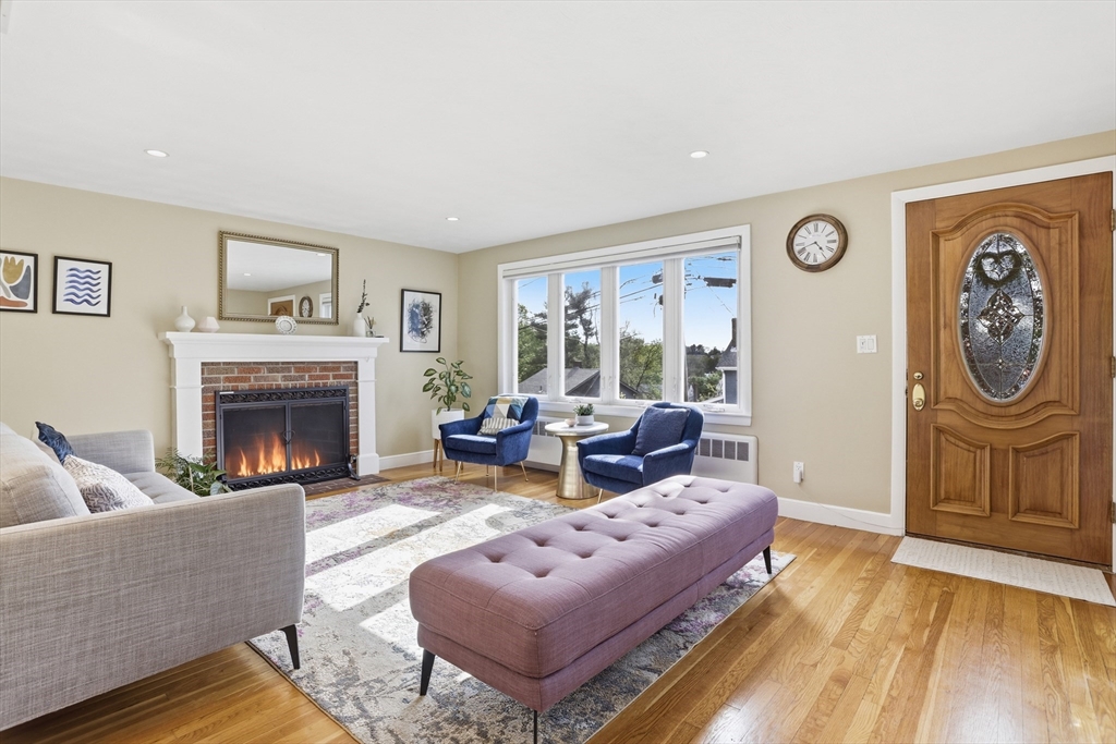 115 Collincote St, Stoneham, MA Photo #3