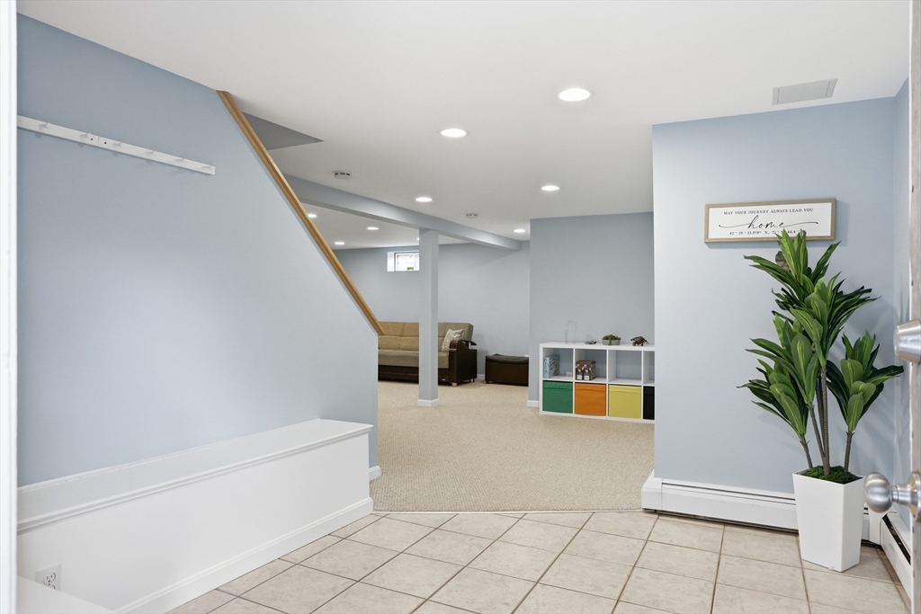 115 Collincote St, Stoneham, MA Photo #16