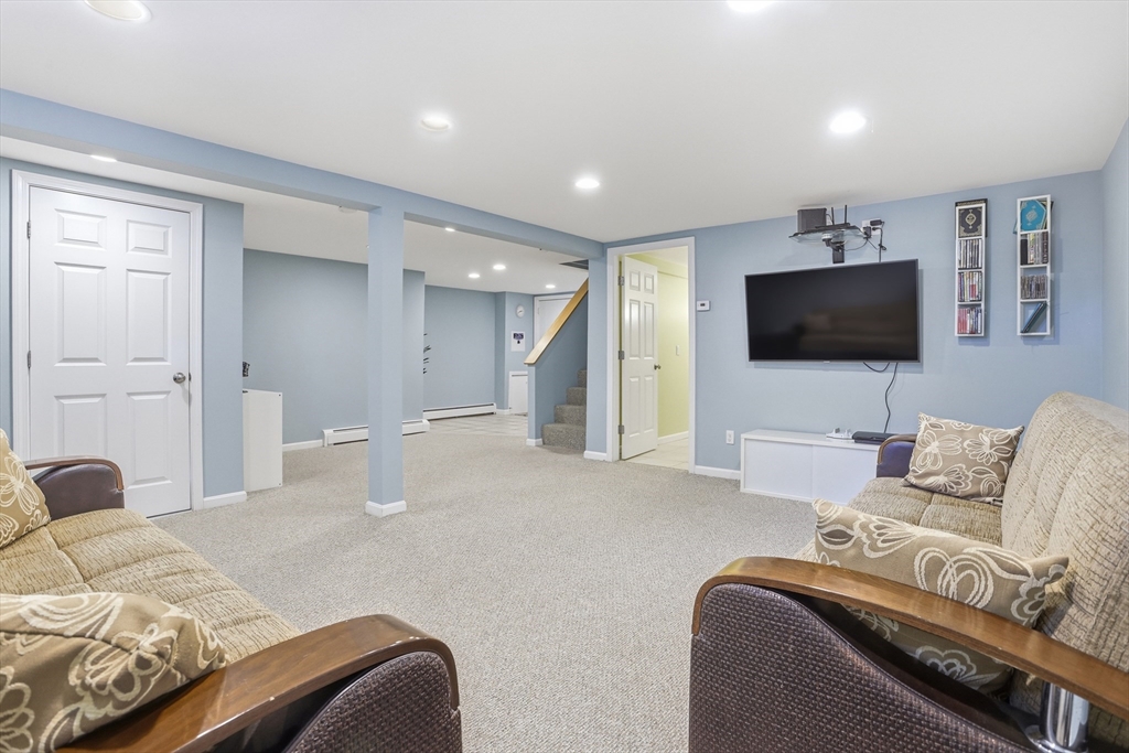 115 Collincote St, Stoneham, MA Photo #17