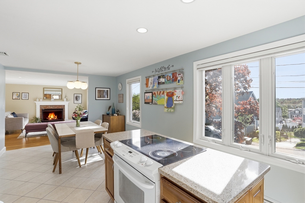 115 Collincote St, Stoneham, MA Photo #8