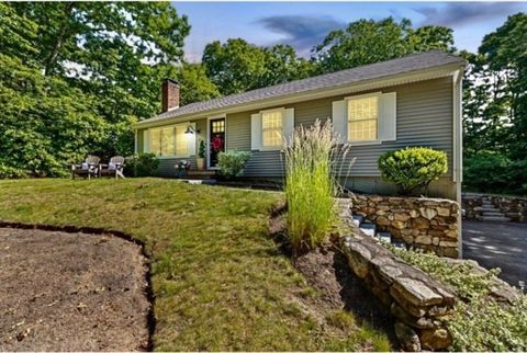 Photo of 15 Surrey Ln, Sandwich, MA 02563 (MLS # 73509270)