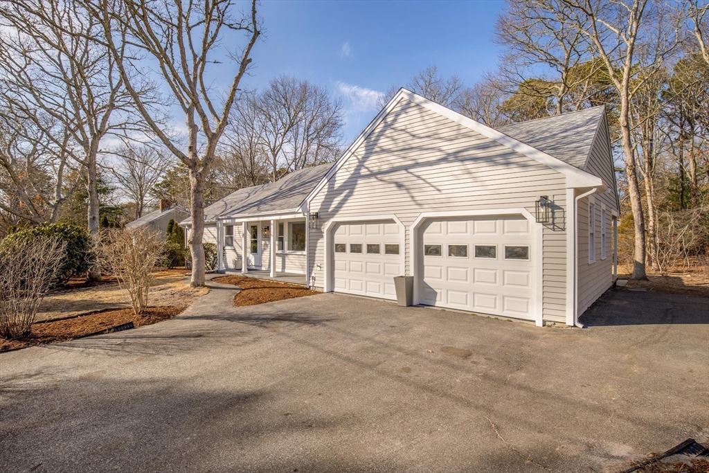 56 Outpost Ln