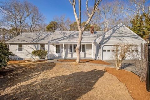 56 Outpost Ln Barnstable MA 02632