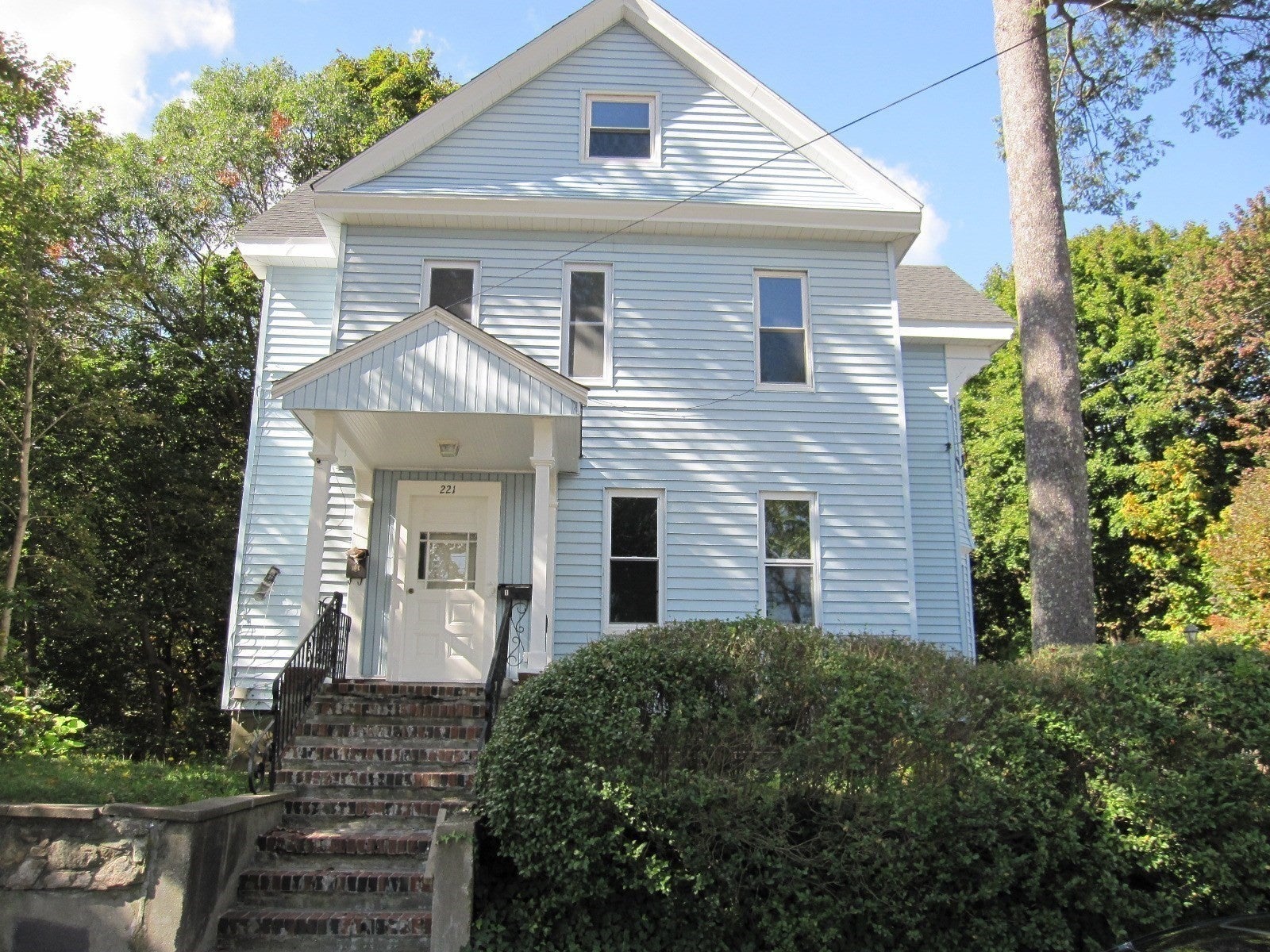 221 Arlington Street, Framingham, MA, 221 Arlington Street, Framingham, MA Photo #2