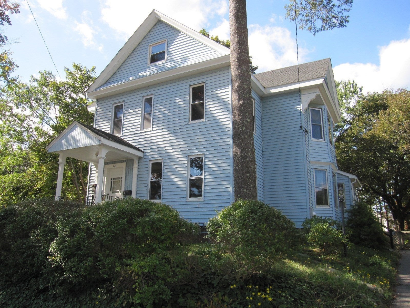 Photo of 221 Arlington Street, Framingham, MA