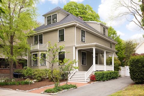 95 Babcock St Brookline MA 02446