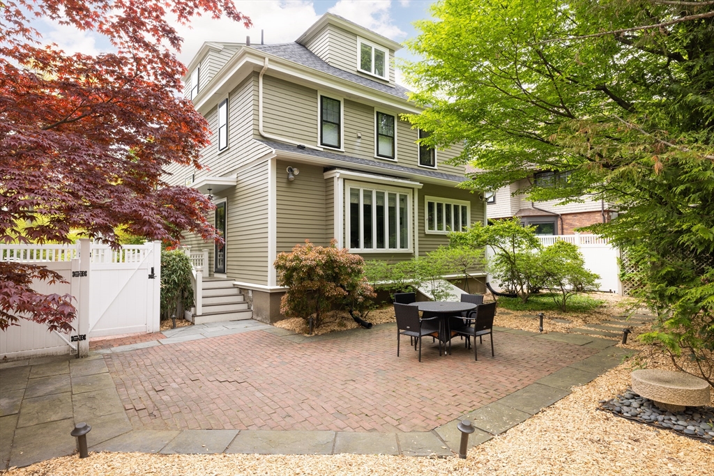 95 Babcock St, Brookline, MA Photo #17