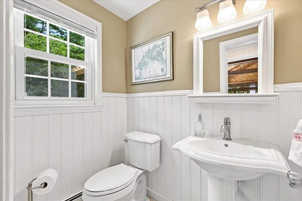 19 Snyder Rd, Medfield, MA Photo #16