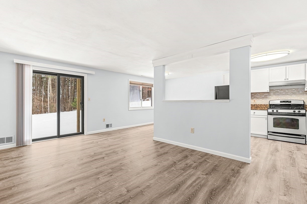 14 Centercrest Dr 14