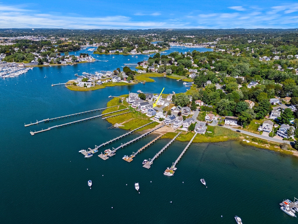 12 Fosters Point