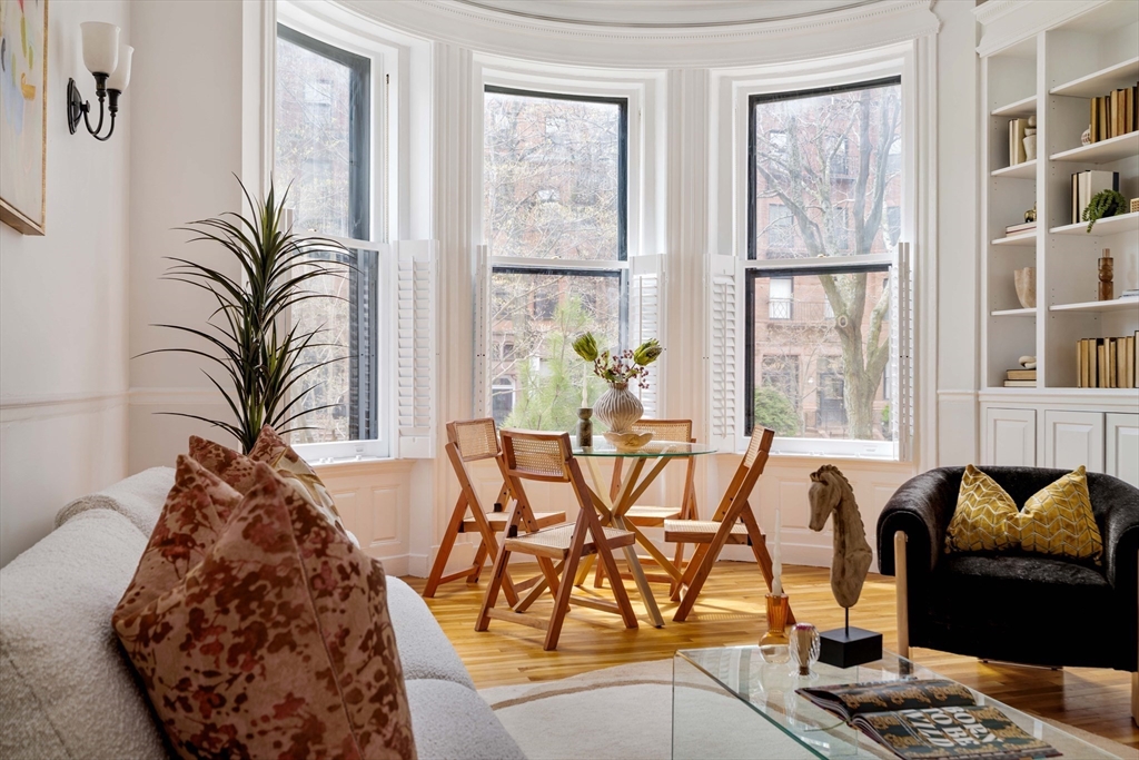 486 Beacon St 1