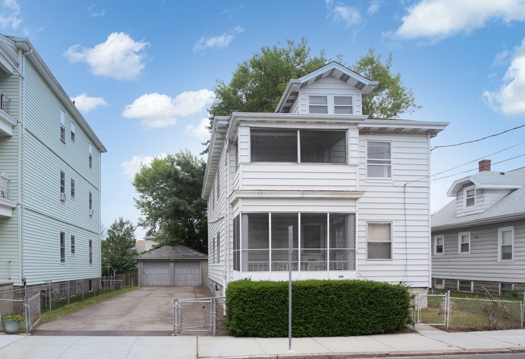 100 Weetamoe St