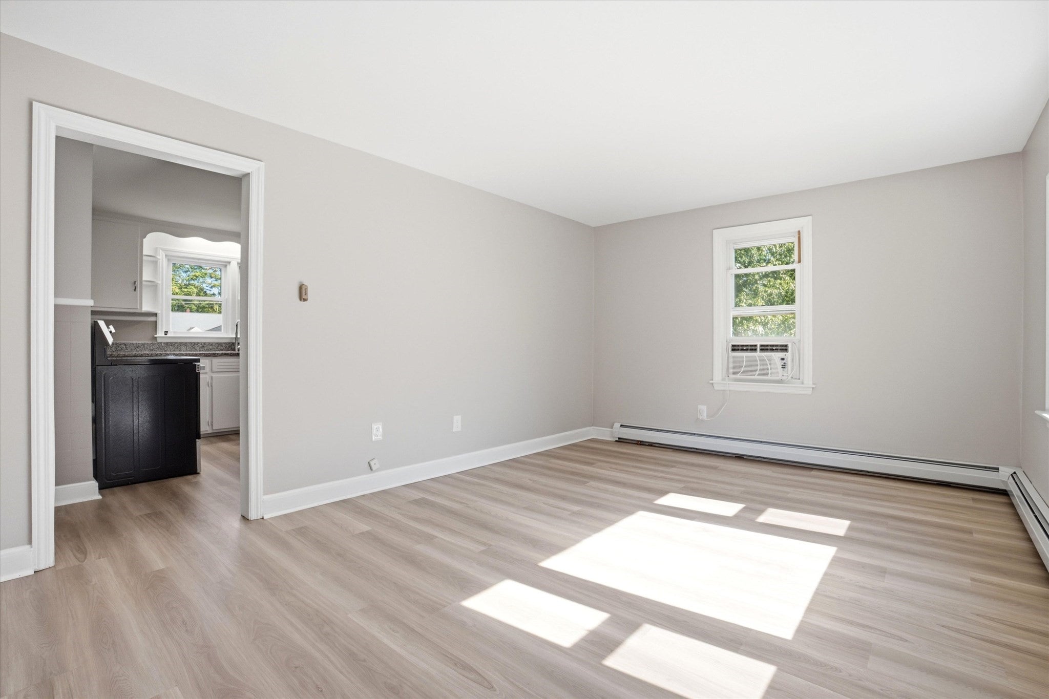 6 Pleasant St, Chelmsford, MA, 6 Pleasant St, Chelmsford, MA Photo #17