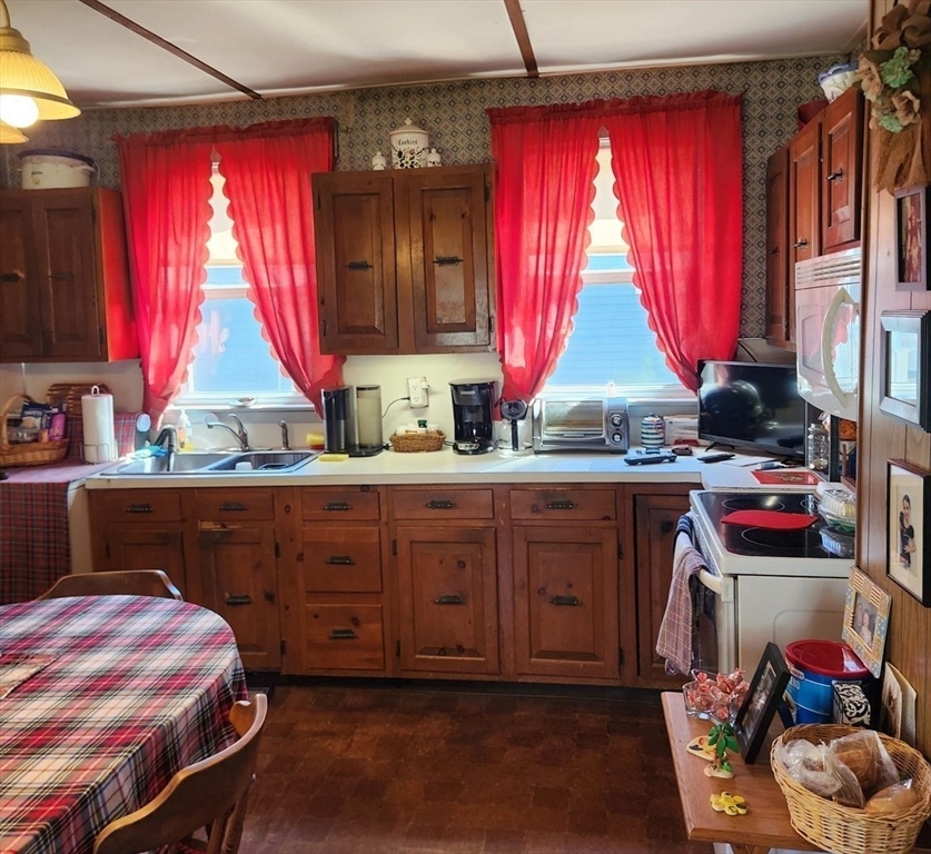471 Union St, Rockland, MA Photo #7