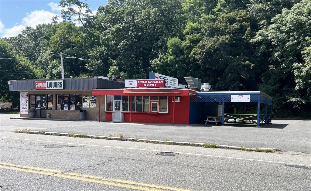 915 Main Street