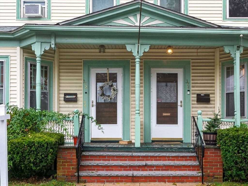 372-374 Main St