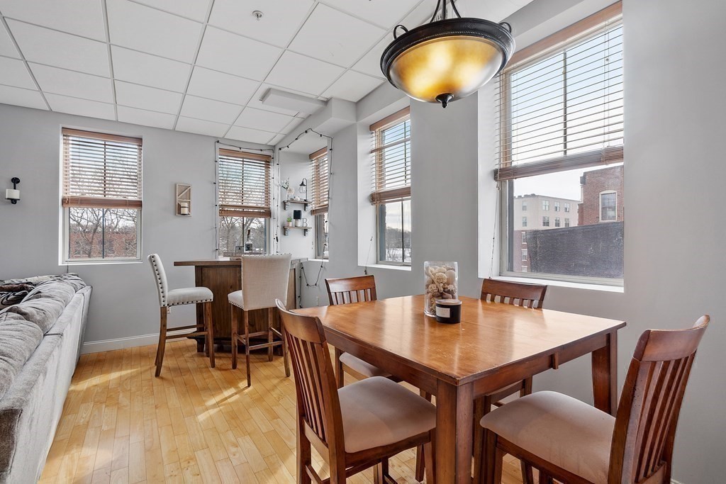 24 Washington St 402
