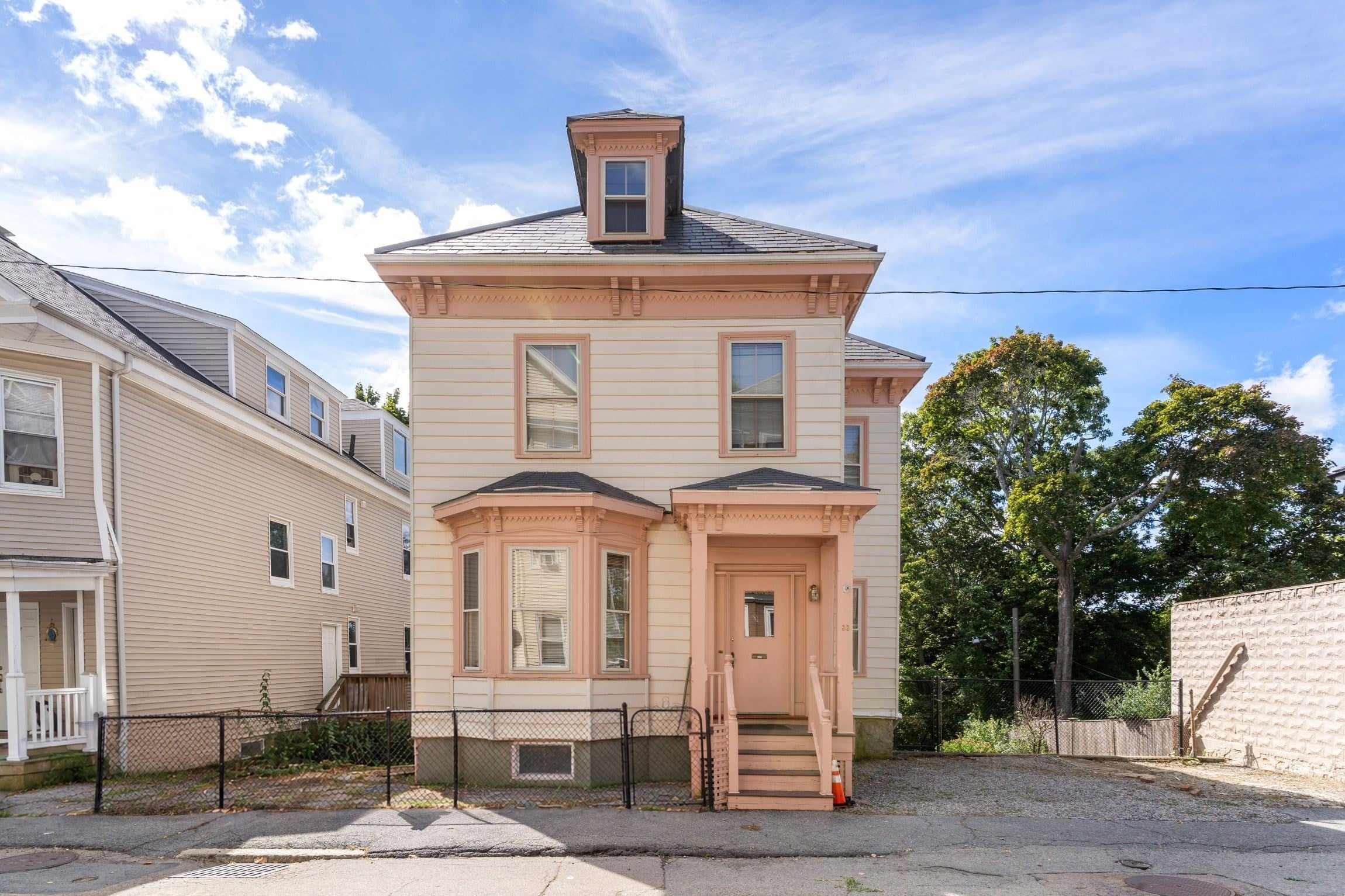 Photo of 33 Cranston Street, Boston, MA