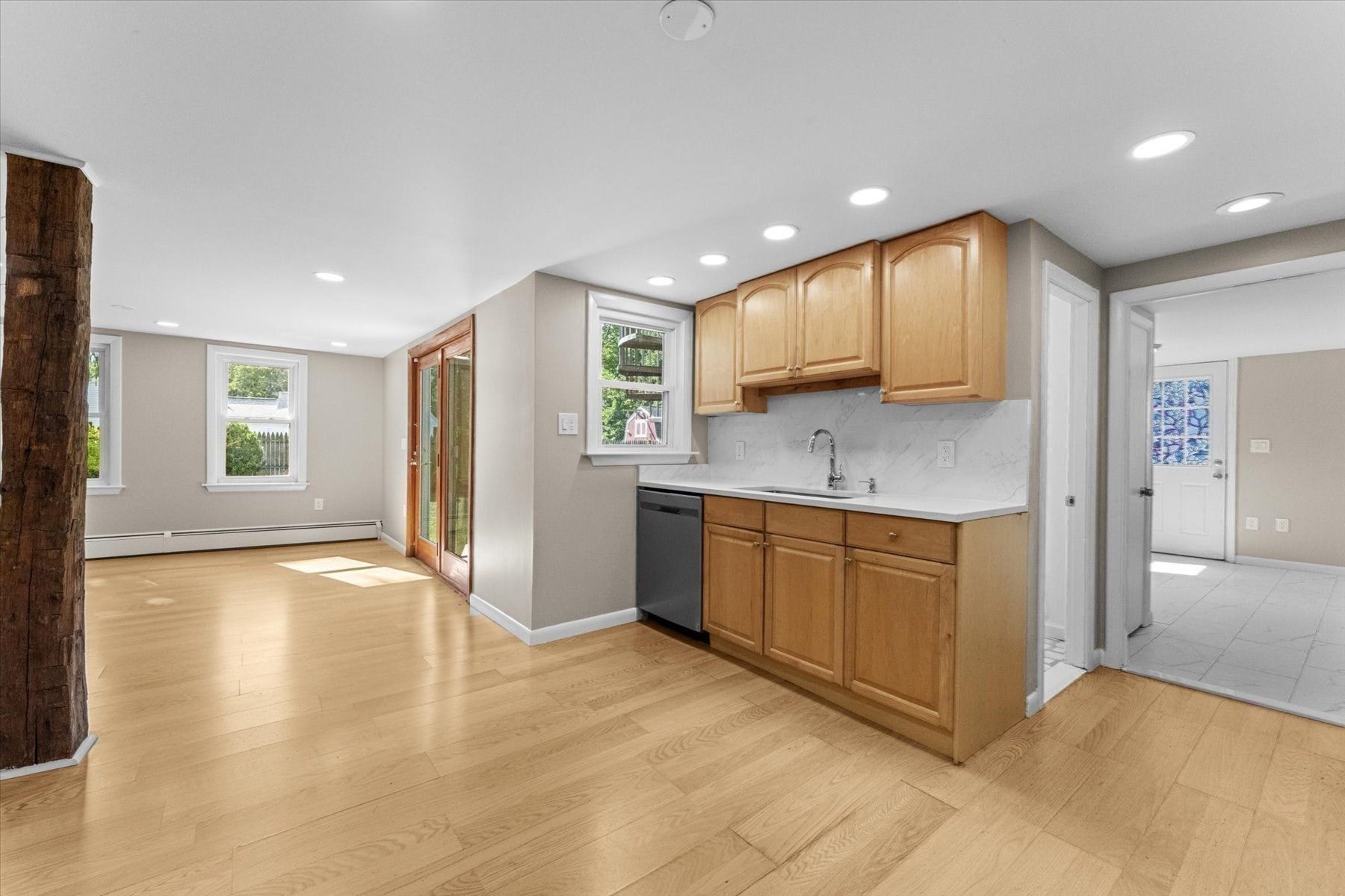 82 Boston Rd, Sutton, MA, 82 Boston Rd, Sutton, MA Photo #16
