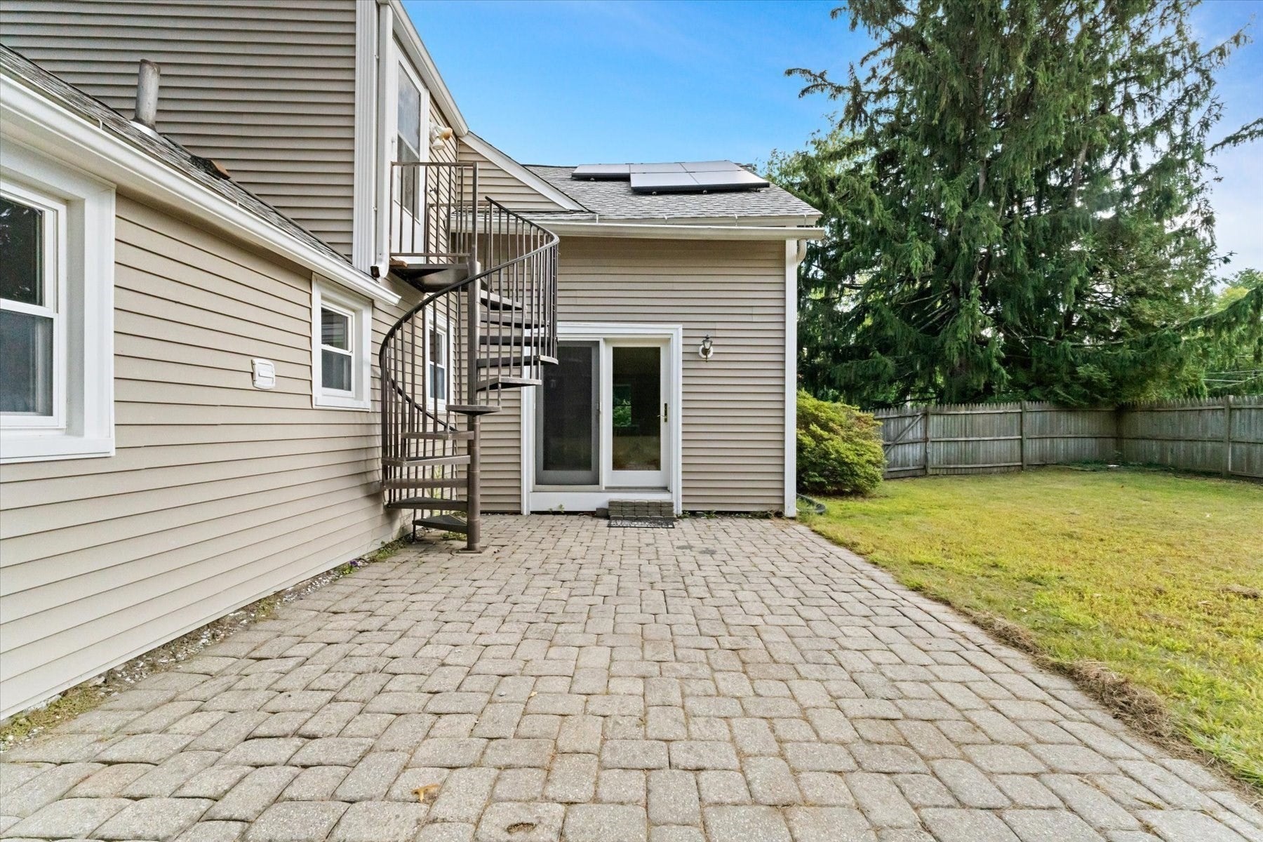 82 Boston Rd, Sutton, MA, 82 Boston Rd, Sutton, MA Photo #35