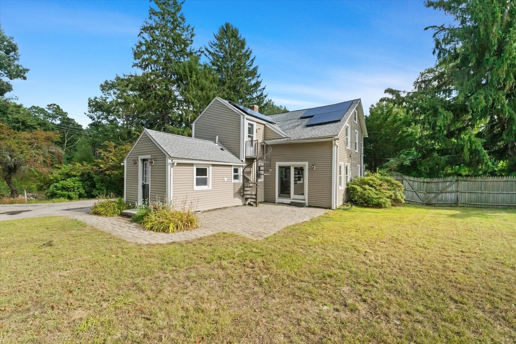 82 Boston Rd, Sutton, MA, 82 Boston Rd, Sutton, MA Photo #34
