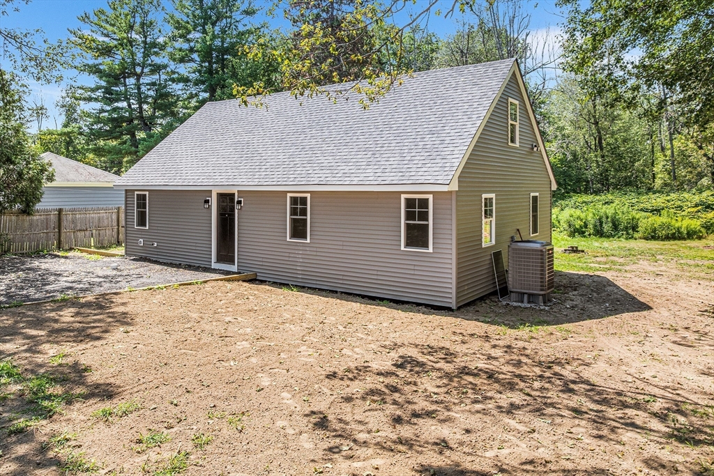 312 Pleasant St