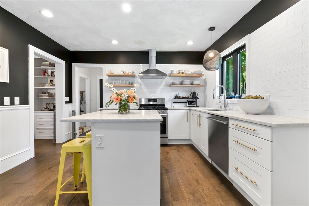 13 Pleasant St