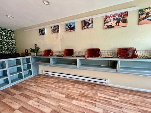 Photo of 379 Park Ave #B, Worcester, MA 01610 (MLS # 73471330)