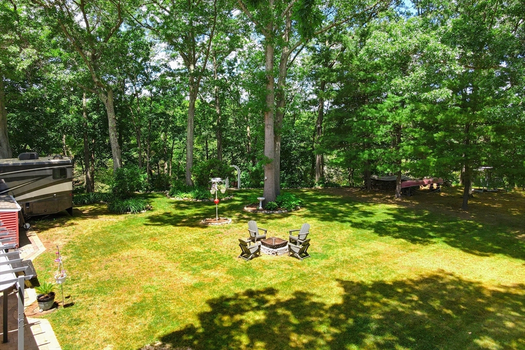 33 Crossman Ave