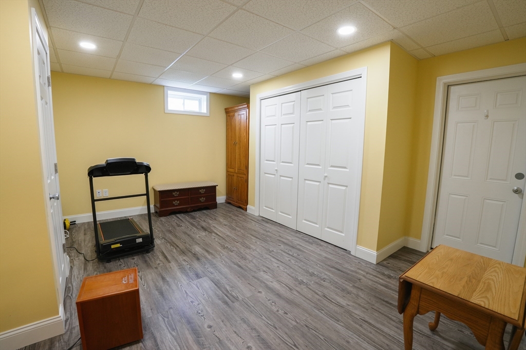 Shirley, Massachusetts 01464, United States, 3 Bedrooms Bedrooms, ,3 BathroomsBathrooms,Residential,Active,143185