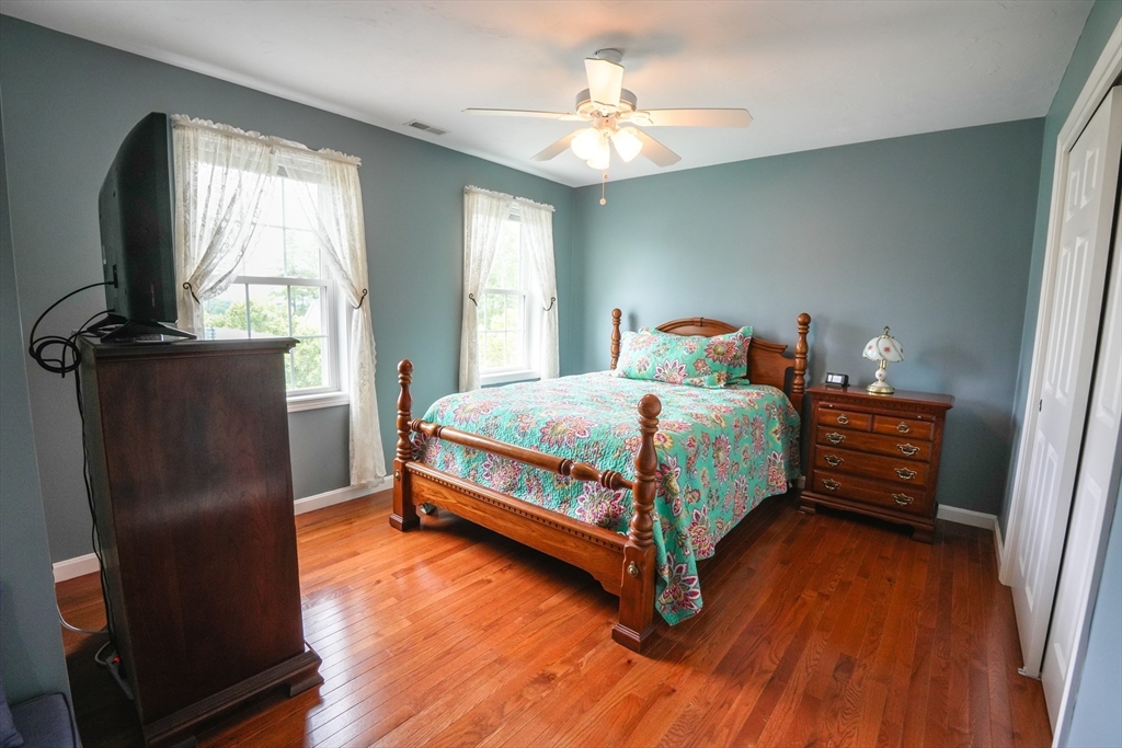 Shirley, Massachusetts 01464, United States, 3 Bedrooms Bedrooms, ,3 BathroomsBathrooms,Residential,Active,143185