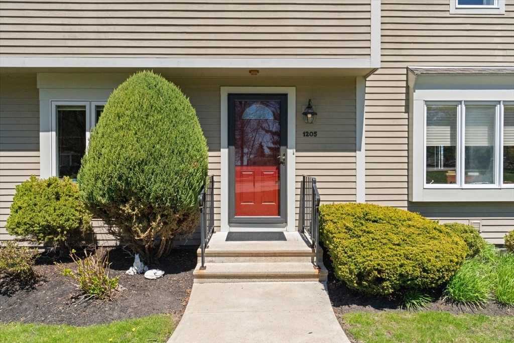 1205 Sheffield Way 1205