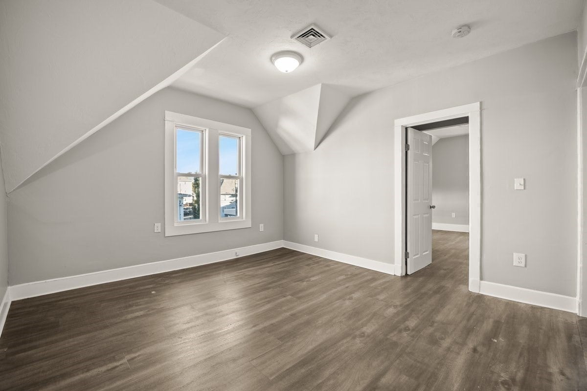 292 Durfee St, Fall River, MA Photo #21