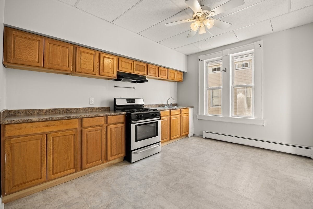 292 Durfee St, Fall River, MA Photo #12