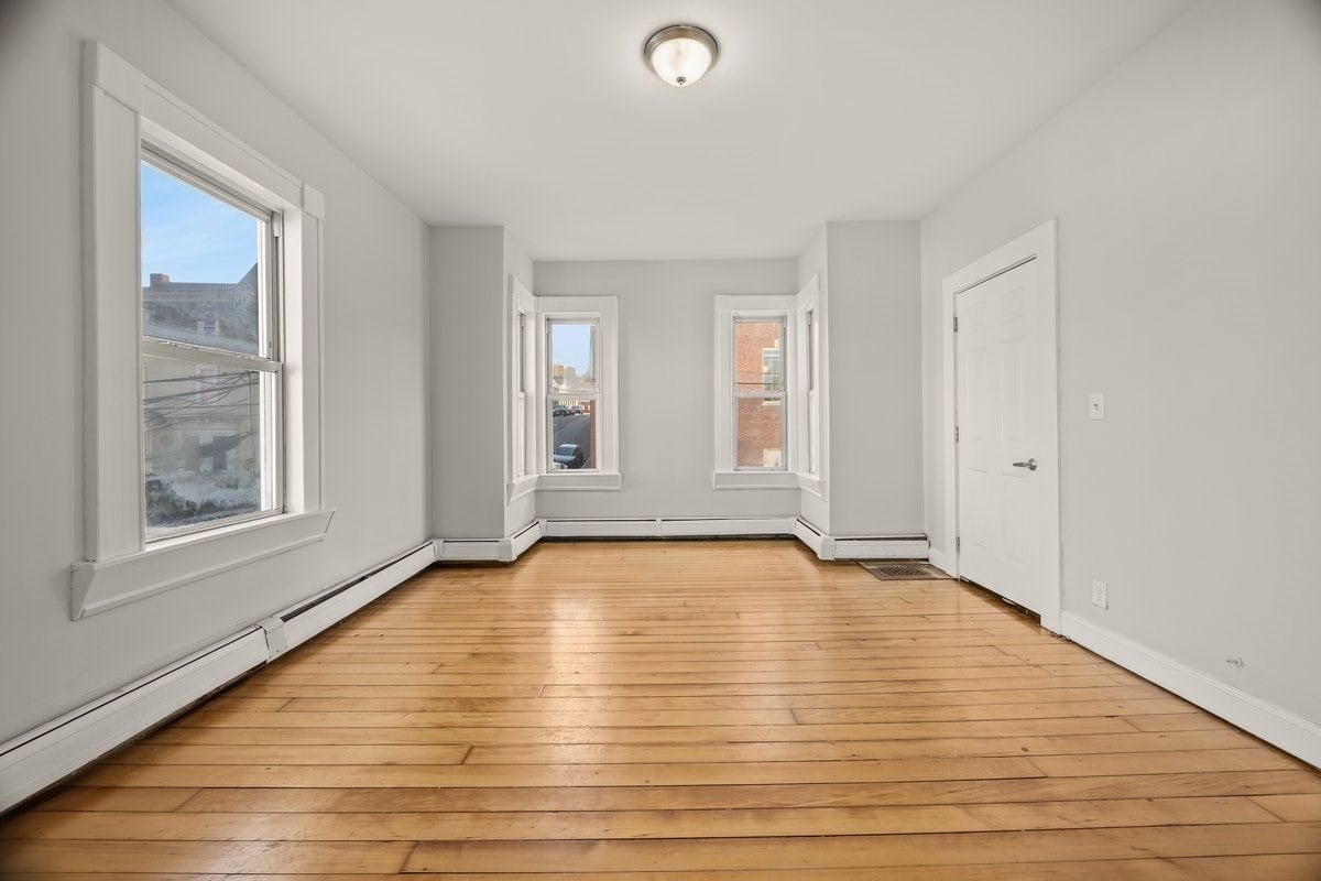 292 Durfee St, Fall River, MA Photo #8