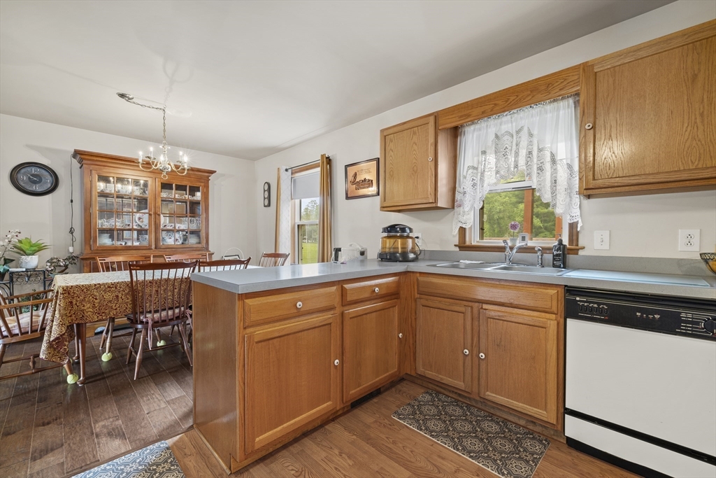 130 W Main St
