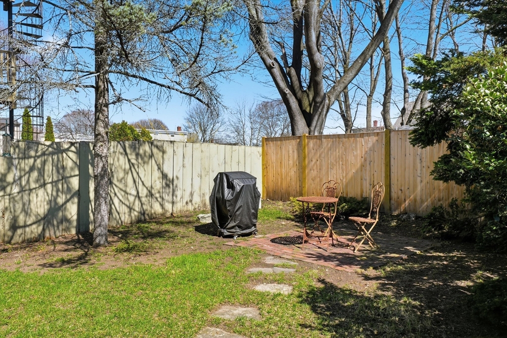 1 1/2 Hancock St 1-1/2