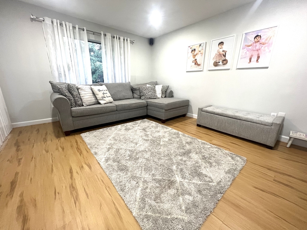 185 Trailside Way 185