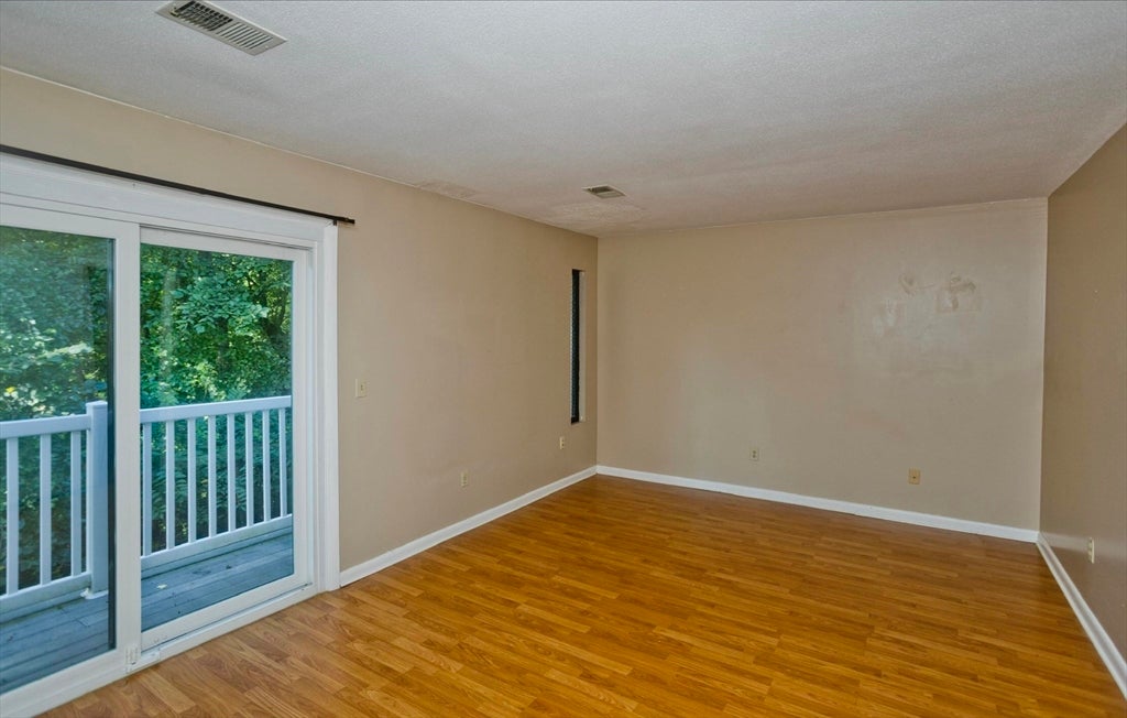 409 Nassau Dr #409, Springfield, MA Photo #27