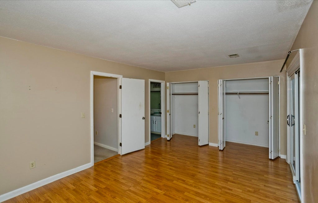 409 Nassau Dr #409, Springfield, MA Photo #28