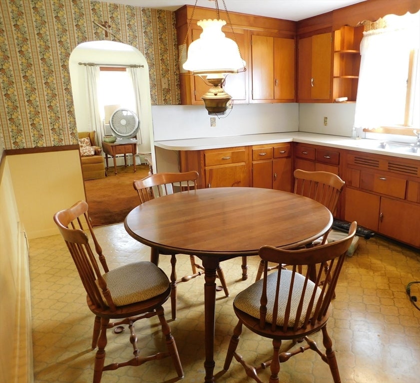 103 Chester Street, West Springfield, MA, 103 Chester Street, West Springfield, MA Photo #9