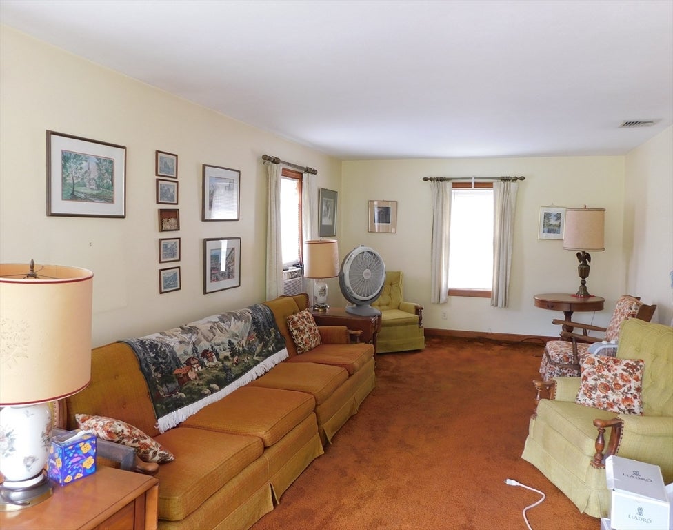 103 Chester Street, West Springfield, MA, 103 Chester Street, West Springfield, MA Photo #7