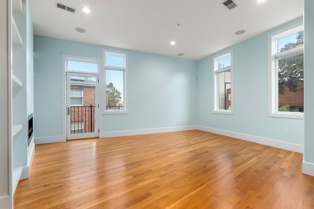 5 Mohawk St 2