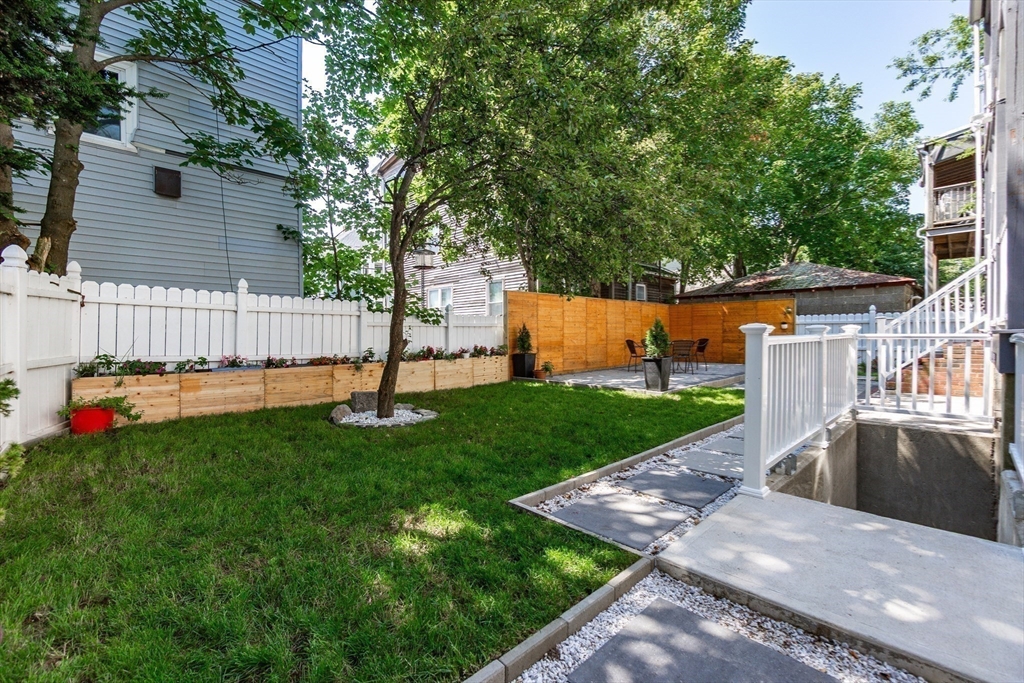 29 Dolphin Ave