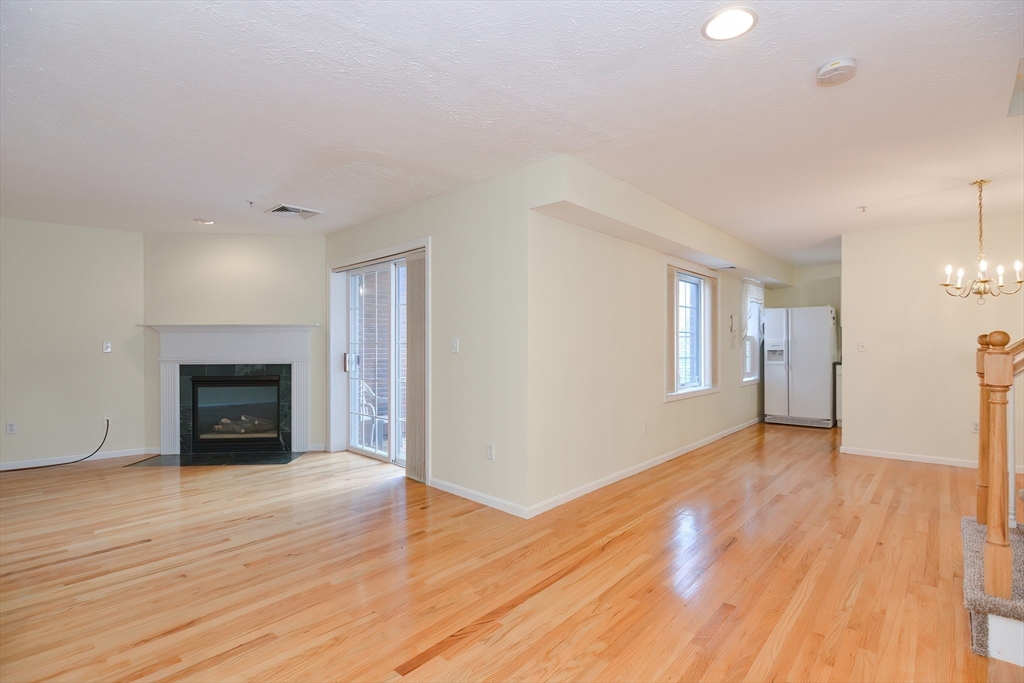 7 Conant Road 60