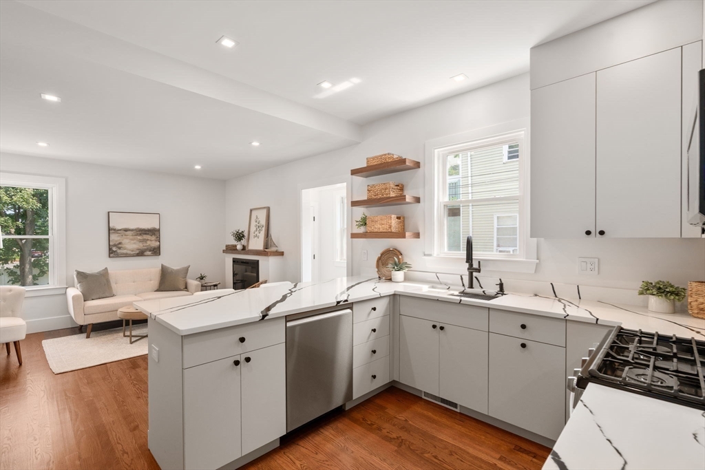 134 Brown Street #2, Waltham, MA Photo #21