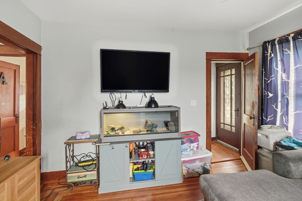 612 Rathbun St, Blackstone, MA Photo #26