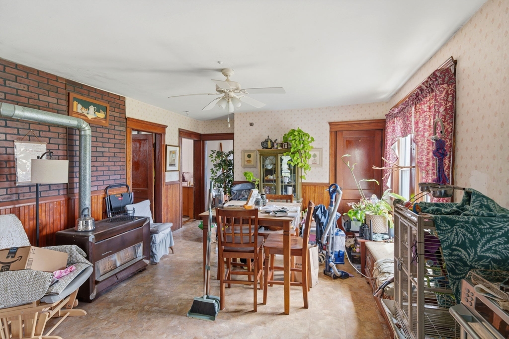 612 Rathbun St, Blackstone, MA Photo #30